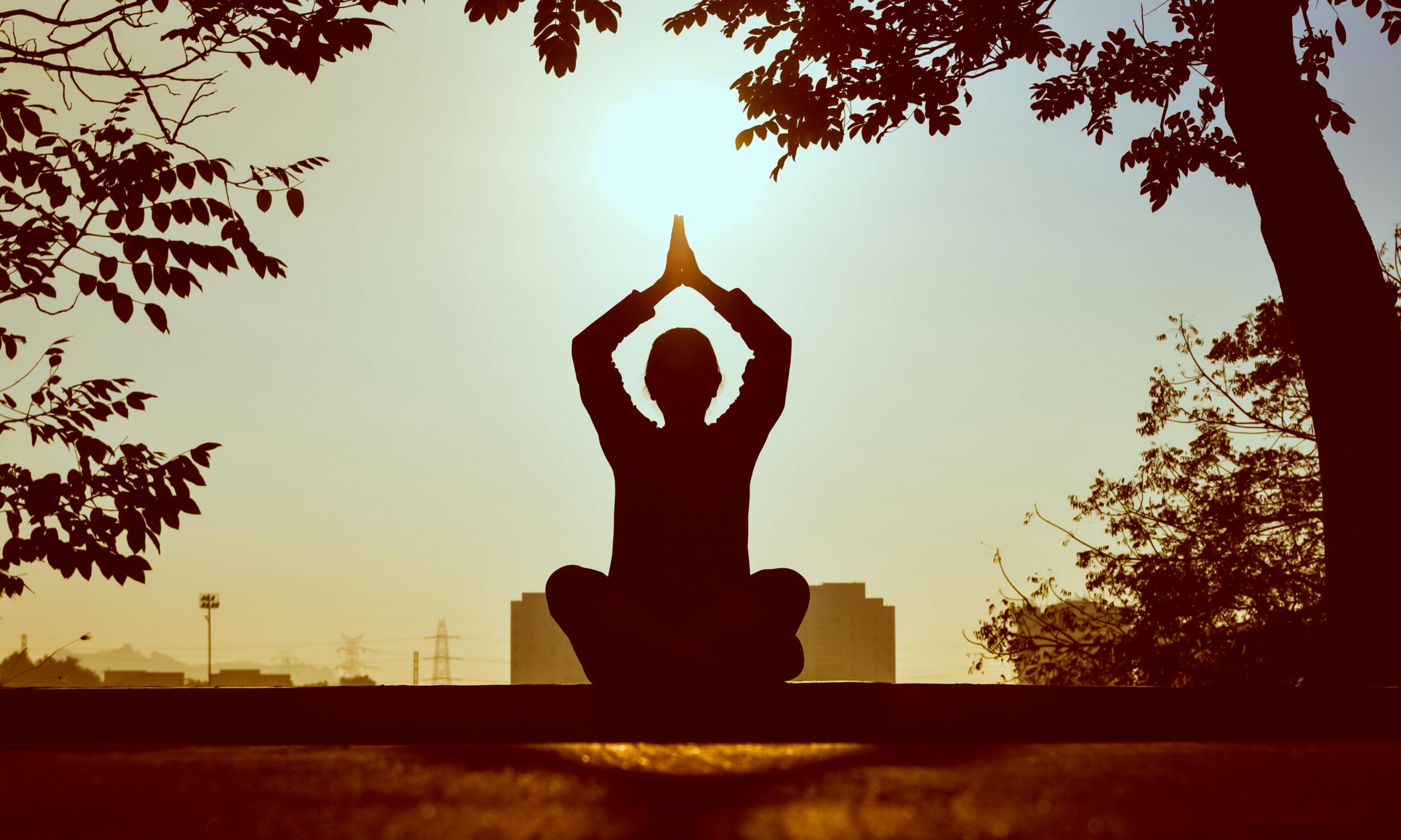 10 benefícios do ioga para saúde física e mental